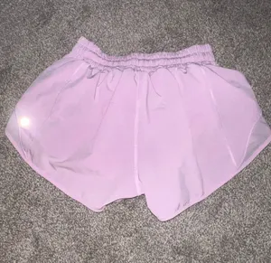Lululemon Hot Shorts 2.5" Pink low rise size 2 thumbnail 2