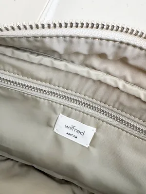 Wilfred Aritzia Lina Bag Ivory Matte Pearl Satin Bowler Zip Handbag 90s Coquette thumbnail 9