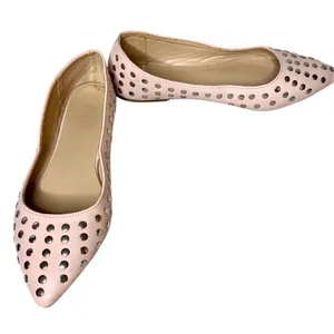 Wild Diva Blush pink Studded Pointed Toe Ballet Flats Women’s Shoes Size 8 thumbnail 3