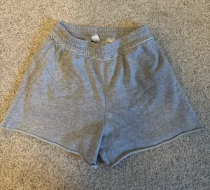 H&M Shorts thumbnail 1