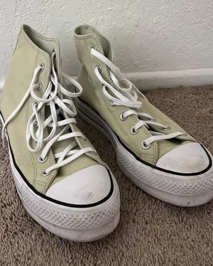 Converse Green thumbnail 2