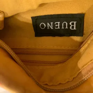 Bueno Women’s Cross Over Body Bag thumbnail 5