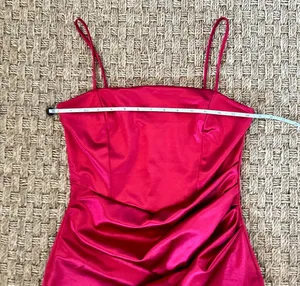 Windsor Red Satin Mini Dress Size Medium thumbnail 8