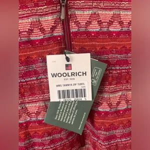 Woolrich women’s long sleeved 1/4” zip pull over‎ NWT thumbnail 4