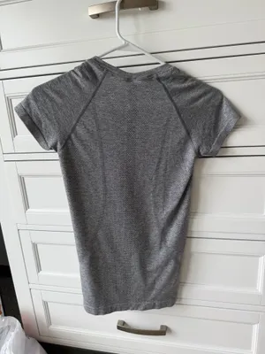 Lululemon grey short sleeve swiftly tech thumbnail 3
