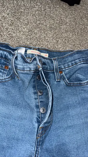 Levi’s Wedgie Straight Jeans Women’s thumbnail 2