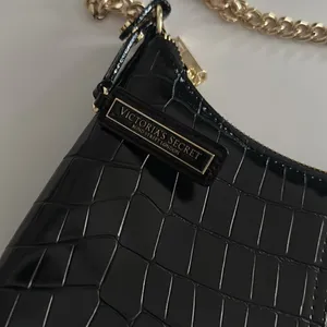 Victoria's Secret The Victoria mini curve Bag EUC thumbnail 5