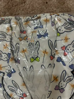 Roller Rabbit Celebration Bunnies Polo Pajama Set XS thumbnail 5