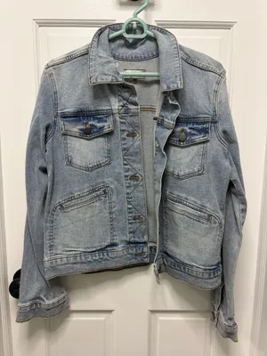 Kut From The Kloth Denim jacket Women’s Large thumbnail 1