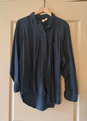 Universal Threads Button-Up thumbnail 1