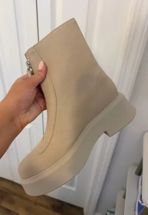 Steve Madden booties thumbnail 1