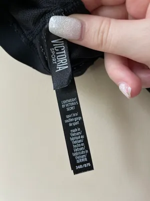 Victoria's Secret VSX sports bra thumbnail 2