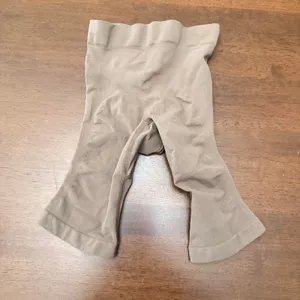 Skims Shapewear Shorts Tights - XXS thumbnail 1