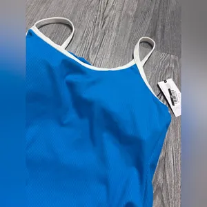 Shade & Shore Scoop Neck One Piece Bathing Suit thumbnail 3