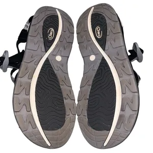 Chacos Women’s Gray & Black Classic Strappy Sandals size 10 thumbnail 9