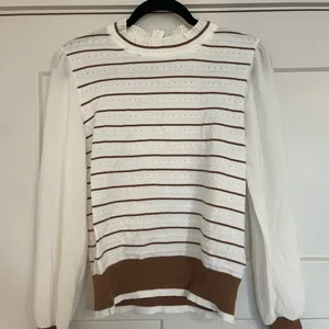 Striped White and Brown Sweater Size M thumbnail 1