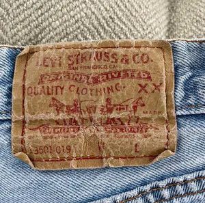 High Waisted Vintage Levi Shorts thumbnail 6