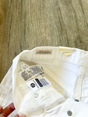Levi's 501 Premium Collection white shorts size 27. thumbnail 9