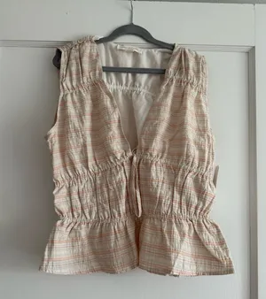 Treasure & Bond Cream and Beige Striped V Neck Front Tie Tank Top XSmall NWOT thumbnail 1