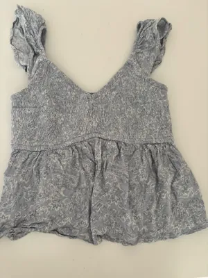 Hollister Top thumbnail 1