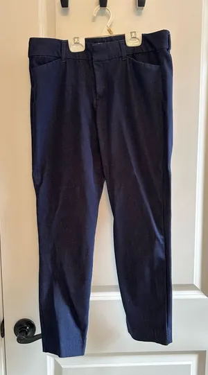 Old Navy Women's Pixie Skinny Jeans thumbnail 1