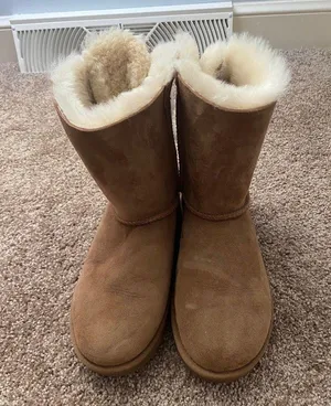 UGG boots thumbnail 2