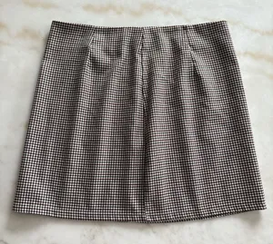 SHEIN Brown + white houndstooth-patterned mini or straight skirt Size L thumbnail 1