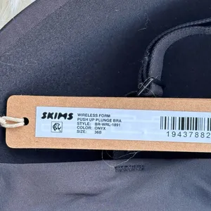 Skims Wireless Form Pushup Plunge Bra Onyx Size 36B thumbnail 7