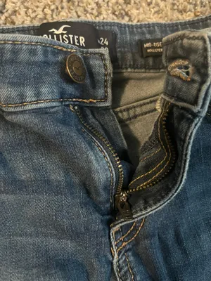 Hollister Skinny Jeans Mid-Rise thumbnail 6