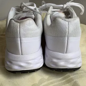 Nike White and Pink revaloution 6 Running Shoes size 5.5 NWT thumbnail 8