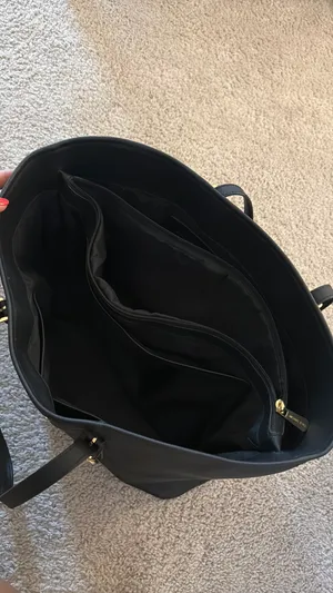 Michael Kors Leather Tote Bag thumbnail 4