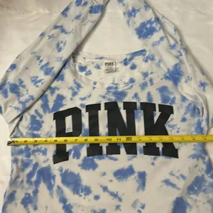 PINK Victoria’s Secret Long Sleeve Tie Dye Crop Top Blue/White L Casual Active thumbnail 7