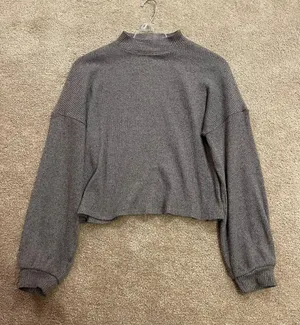 Gray Sweater thumbnail 1