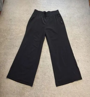Prana Wide Leg Light Weight Quick Dry Cropped Pull On Pant Black thumbnail 1