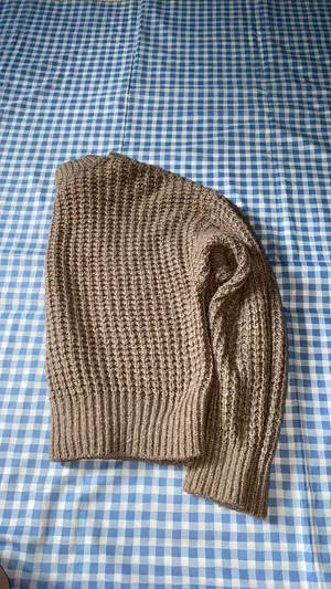 Abercrombie & Fitch Sweater thumbnail 4