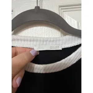 Zara Black White Ribbed‎ Knit Button Shoulder Sweater Womens Large Nautical Crew thumbnail 3