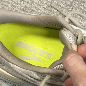 Brooks Glycerin 21 Womens 8.5 Beige Blue Walking Running Shoes Sneakers thumbnail 5