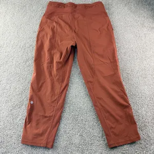 Lululemon Size 8 Dance Studio Mid Rise Crop Pants Savannah Travel Athleisure thumbnail 2