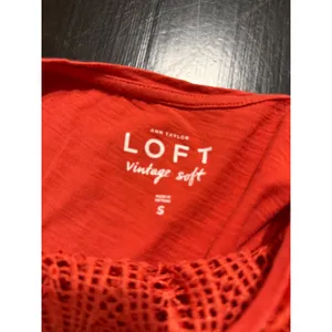 LOFT Ann Taylor Vintage Soft Coral Orange Crochet Lace Yoke Sleeveless Top S thumbnail 4