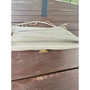 Beige Crossbody Shoulder Bag Gold Chain Strap Flap Clasp Faux Leather thumbnail 11