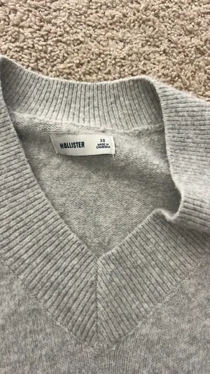 Hollister Sweater thumbnail 2