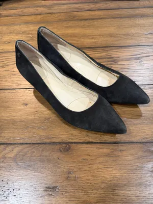 Calvin Klein Black Suede Pointed-Toe Pumps thumbnail 2