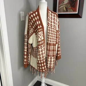 POL Clothing Patchwork Popcorn Knit Cardigan Rust Orange Cream Fringe Small thumbnail 2