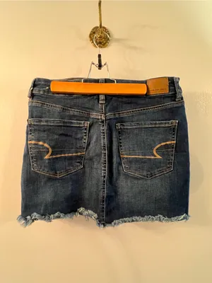 American Eagle Women’s Size 10 Hi-Rise Mini Skirt Denim Jean Cut‎ Off Dark Wash thumbnail 5