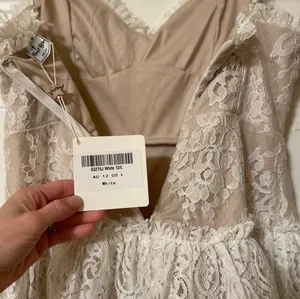 NWT! Angel Biba Chic White Floral Lace Mini Dress Women’s V-Neck Ruffle Size Large thumbnail 10
