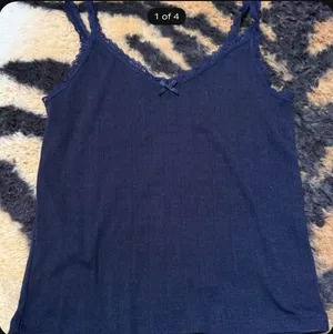H&M Tank Top thumbnail 1