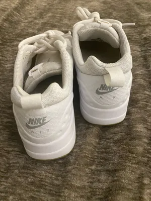 Nike Air Max Motion LW ‘White’ Womens Shoes Size 7.5 thumbnail 3