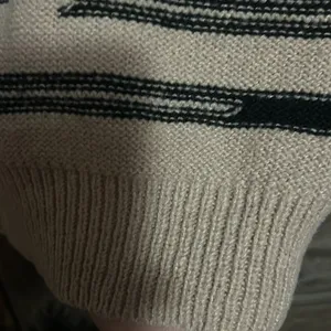 Simple by Suzanne Betro Women's Chunky Sweater‎ Oversized S/M Tan and Black thumbnail 3