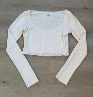 Brandy Melville White Ribbed Long-Sleeve Scoop Crop Top thumbnail 1