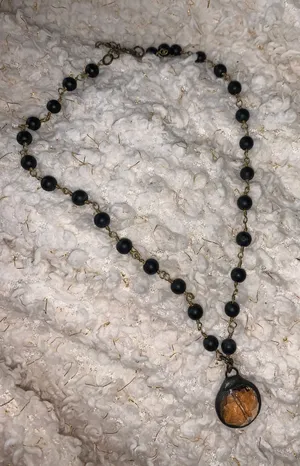 beaded necklace thumbnail 1